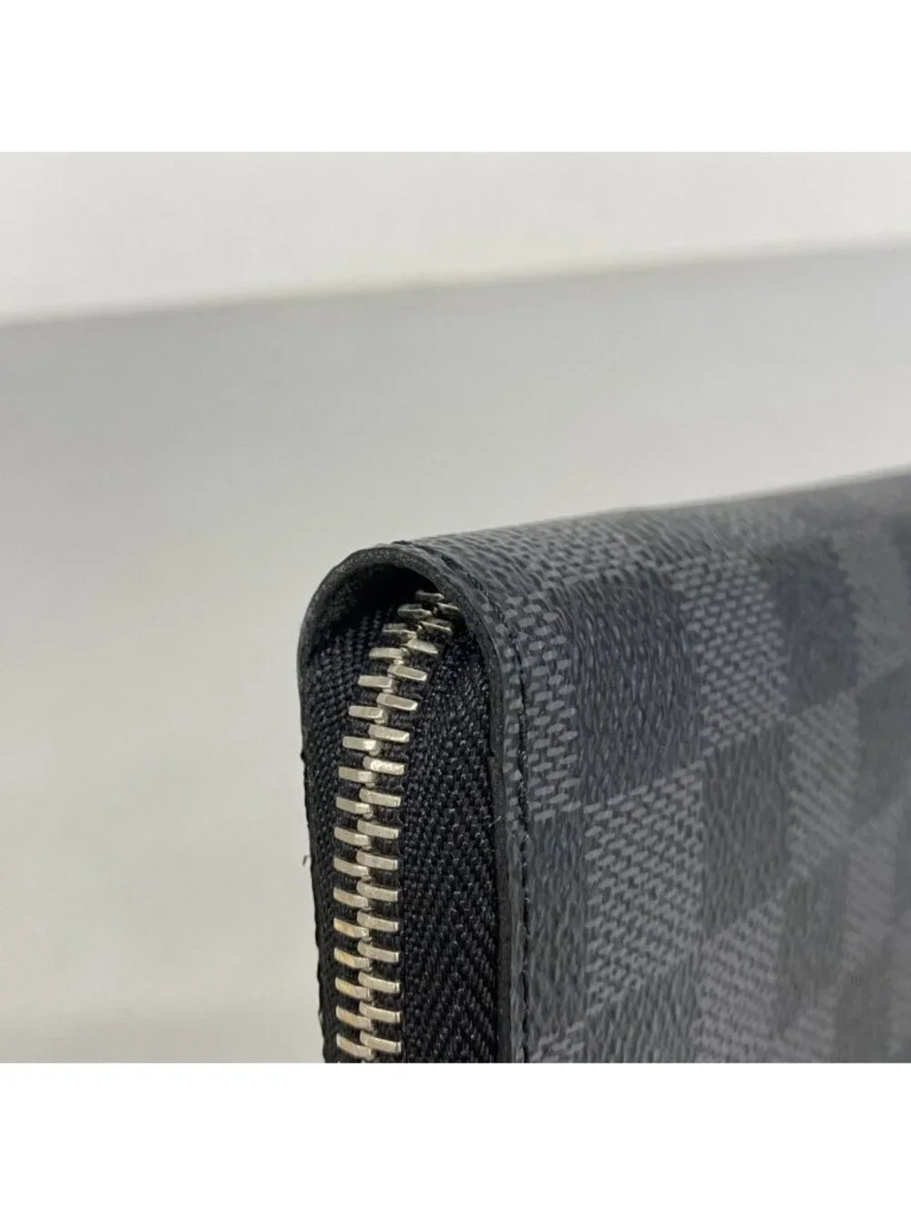 Louis Vuitton Wallet Damier Graphite Zippy Vertical Black Gray Vintage
